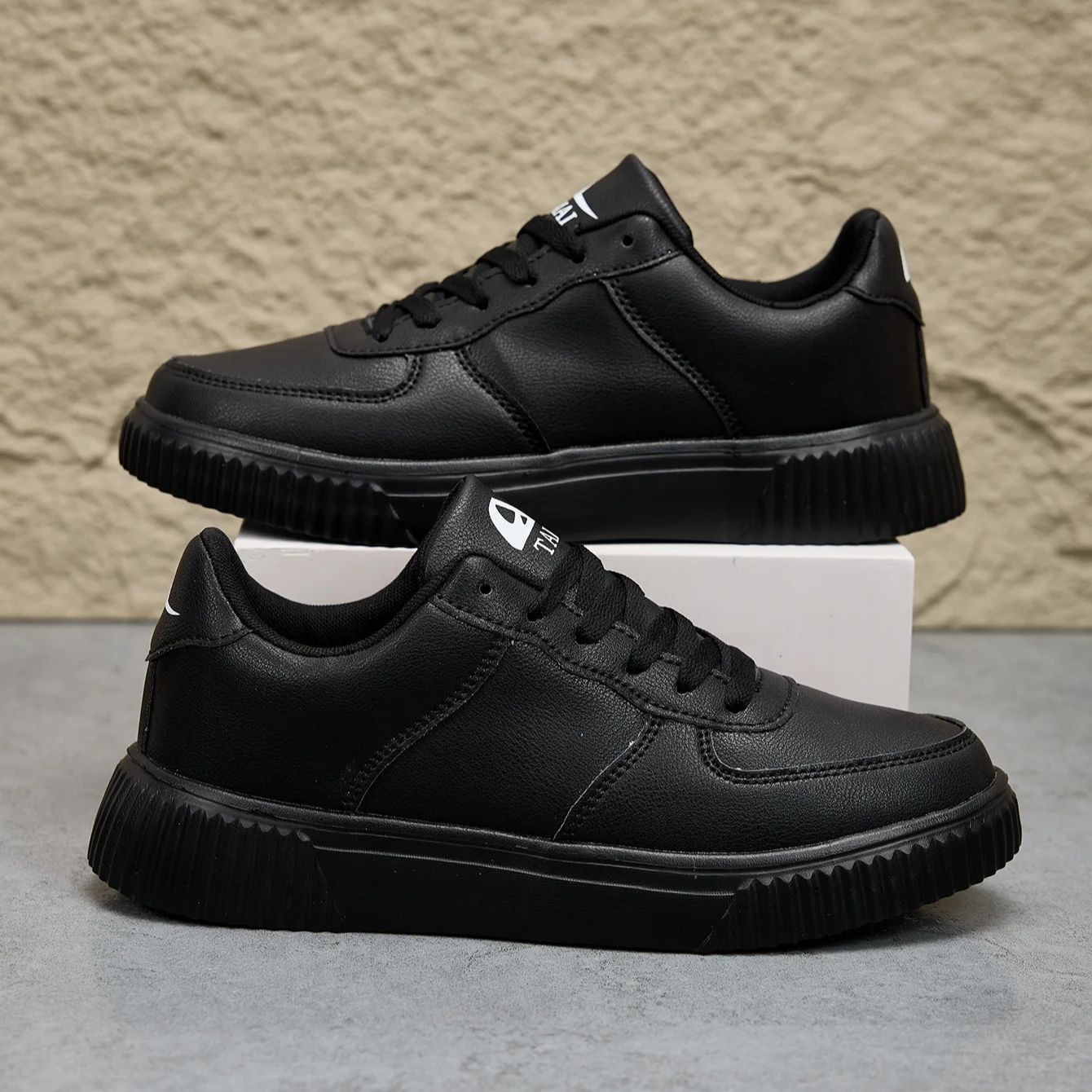Men Outdoor Leather Shoes Flat - Men'S Shoes Black And White 评论和价格
