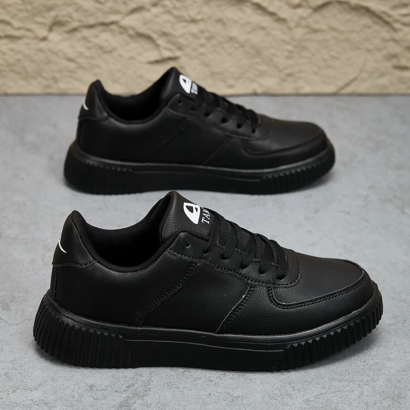 Men Outdoor Leather Shoes Flat - Men'S Shoes Black And White 评论和价格
