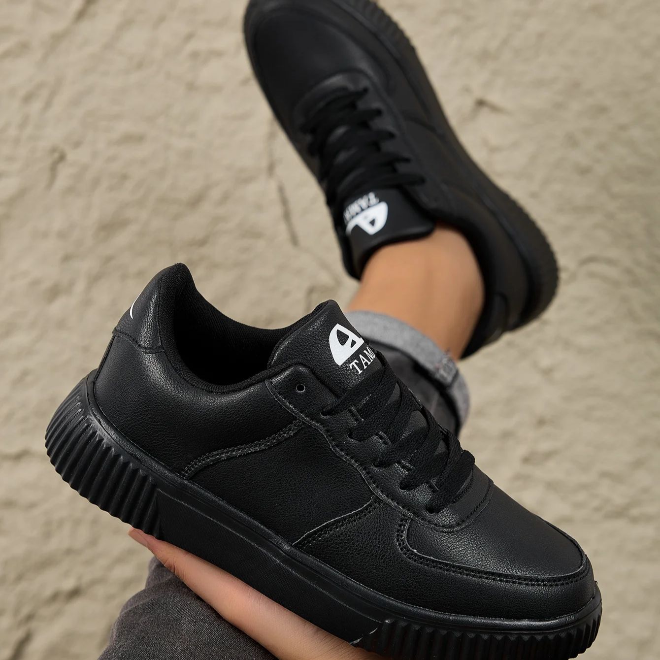 Men Outdoor Leather Shoes Flat - Men'S Shoes Black And White 评论和价格