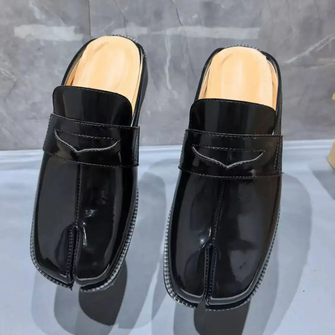 Split Toe Tabi Men's Slippers  - Men'S Shoes With Toes 评论和价格