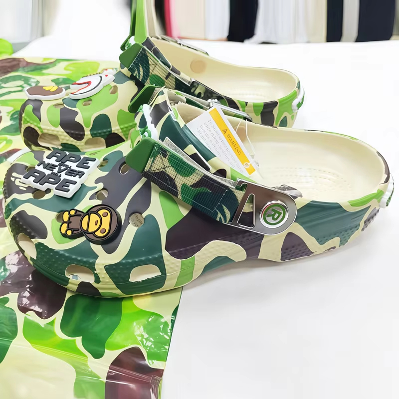 Cartoon Camouflage-Style Coupl - Men Shoes Japan 评论和价格